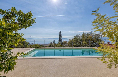 Rijeka Appartement | Pool And Garden Apartment Happy Sound, Rijeka, Croatia