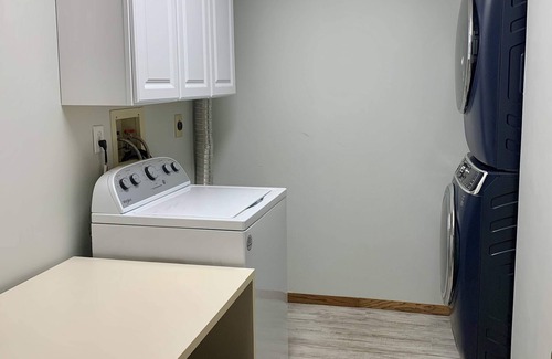 Rockford Maison | Pool, Arcade, Hot Tub and more @16th and Aldeen