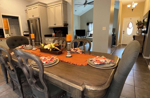 Valdosta Maison | Pool/Bon Fires at Cul-De-Sac 4 Bedroom/3 Bath Getaway. Close to Wild Adventures