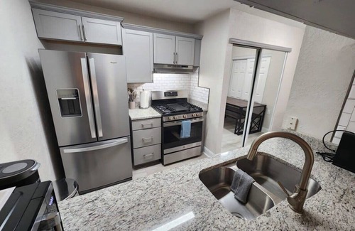 Tallahassee Appartement | Clean and upgraded-2 miles to FSU!