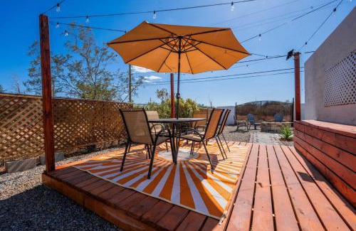 South Park Maison | Pool, Deck, Fire-Pit - 5 min to UofA & Downtown