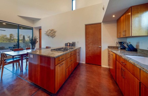 Tucson Maison | Suncrest GH (Mike Morgan)