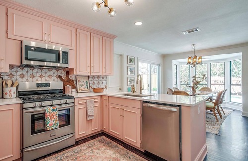Westworth Village Maison | Pool, Hot Tub near Dickies Arena, Stockyards & TCU