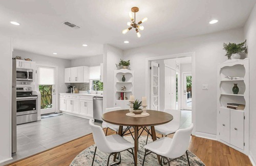 Riverside Heights Maison | Pool House Oasis - Home for 6
