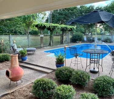 Clarksdale Maison | Pool House
