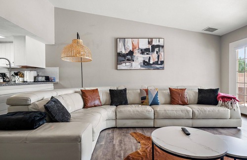 Ahwatukee Foothills Maison | Pool & Jacuzzi Home Near Ahwatukee Golf Club