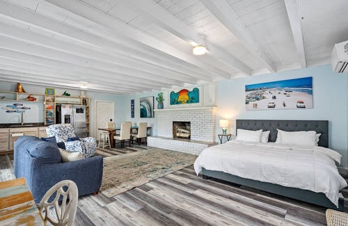Daytona Beach Maison | Pool Oasis w/ Guest Cottage 2 Blocks from Beach