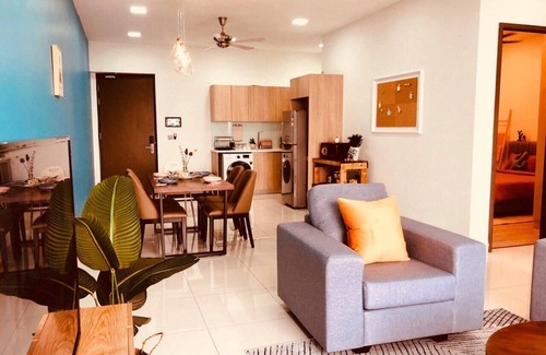 Masai Copropriété | Condo avec vue sur la piscine / Près de l'anse Senibong, Mid Valley et CIQ / 中文 房东