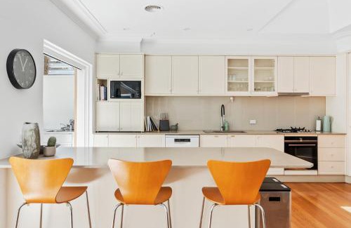 Lindfield Maison | Poolside oasis - Sydney