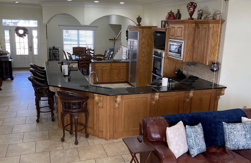 Lake View Maison | Poolside Paradise on Cross Lake