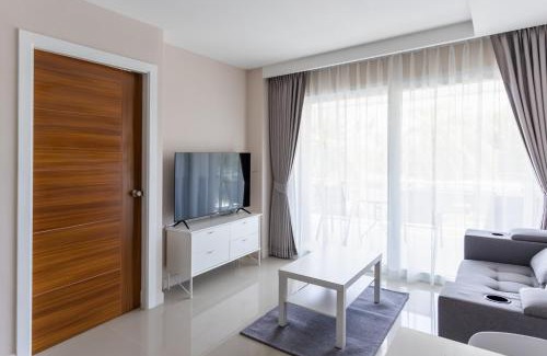 Rawai Appartement | Poolside Rawai Condo Sea View by IBG Property 202