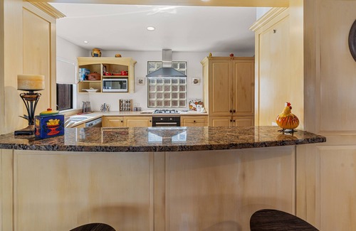 Papamoa Beach Maison | Poolside Serenity - Papamoa Beach Holiday Home