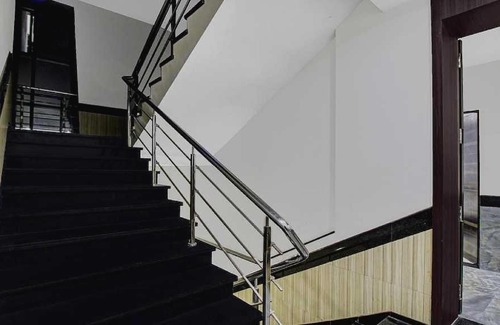 Nawada Hôtel | POP 80792K Royal Hotel