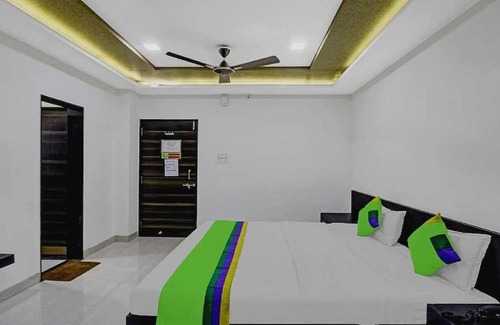 Nawada Hôtel | POP 80792K Royal Hotel