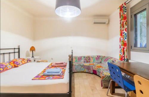 Galatsi Appartement | Pop Art Home - Experience Local Vibes
