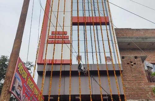 Auraiya Hôtel | POP 80804B Shri Ram Hotal And Restaurant