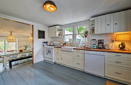 Cape May Court House Cottage | NOUVEAU! Cozy 1800 Cottage 5Mi à Stone Harbor Beach!