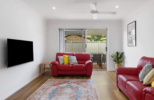 Bateau Bay Villa | Poppy's Place - Coastal Inspired Escape