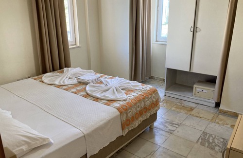 Side Appartement | Popular 2 bed apart home in central Side with many on site amenities facilities