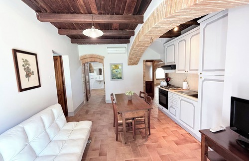 Poreta Autre | PORETA BIOFARM/SPOLETO 5 KMS/SHOPS, BARS ETC 1 KM/WIFI/CHEF AVAILABLE/ROME 1 HR