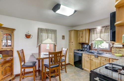 Lacarne Maison | Port Clinton Home Hot Tub, Steps to Portage River