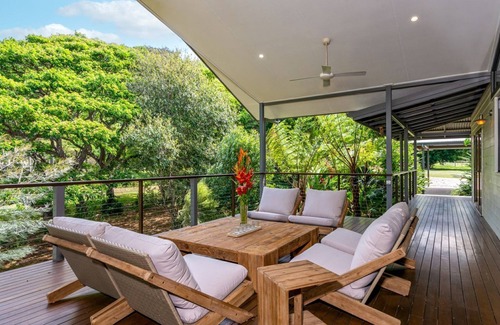 Mowbray Maison | Port Douglas Valley Magic