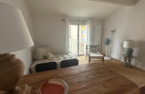 Port-Vendres Appartement | Port-Vendres - Charmant T2 refait à neuf, proche des quais pour 2 personnes - FR-1-309-531