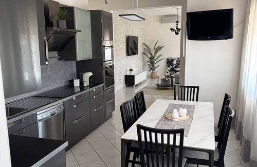 Rosolina Maison | Porta Mare house, 10 minutes from the sea, near Venice, 2 steps from the station