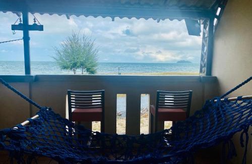 Taman Haji Zainal Appartement | PortDickson SEAFRONT Paradise Lagoon Apartments 1-6Pax