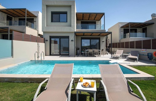 Agios Vasileios Villa | Porti Iraklis 2, New Villa With 3 Ensuite Bedrooms Near the South Coast Beaches
