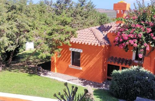 Punta De Su Turrione Villa | Semi-détaché Villa, avec 5 lits, jardin privé et barbecue