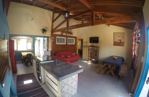 Porto Belo Maison | Porto Belo :: Maison avec 5 chambres à coucher :: 50m de la plage :: 15 personnes