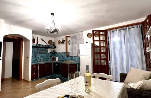 Sant'Anna Arresi Appartement | PORTO PINO: Porto Pinetto à 100 mètres de la plage des français
