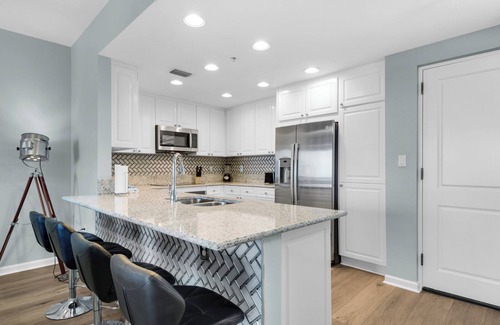 Pensacola Beach Copropriété | 🌊 Portofino 1-1205 Luxury Condo | Gulf and Sound Views, Spa, Pools + Tennis