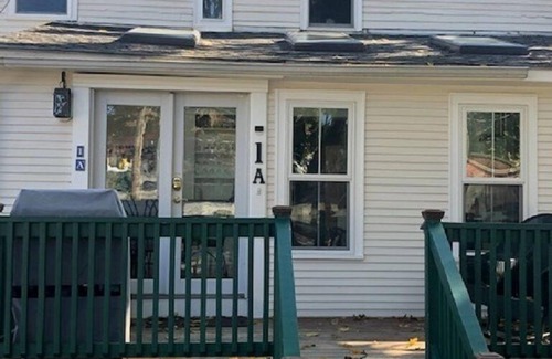 Portsmouth Maison | Portsmouth Downtown avec vue et amenez aussi votre chien!