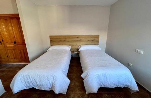 Longas Hôtel | Posada OsTablaus