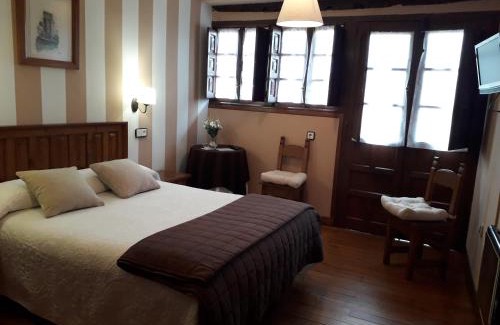 Santillana del Mar Lit Et Petit-Déjeuner | Posada Santa Juliana
