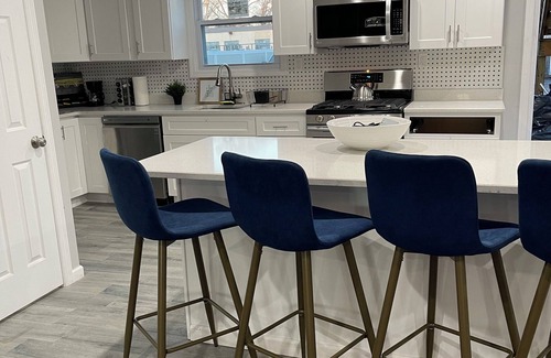 Plainfield Maison | Posh Living Spacious 4-bedroom Duplex in lovely Plainfield