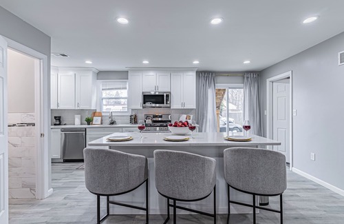 Plainfield Maison | Posh Living Spacious 4-bedroom Duplex in lovely Plainfield