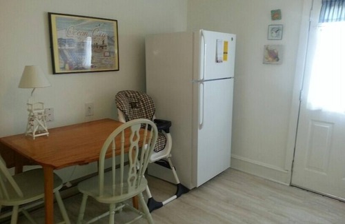 North End Maison | TARIFS PUBLIÉS POUR DORMIR 16. SUPPLÉMENTAIRE 750 $ / SEM. POUR TOUTE MAISON POUR DORMIR 21.