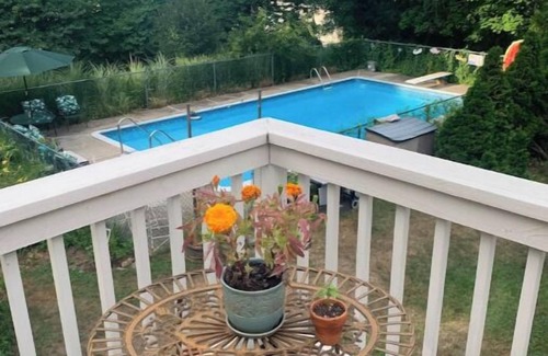 Groton Maison | Potager Farm Historic Private Townhouse Sleeps 4 with Pool.