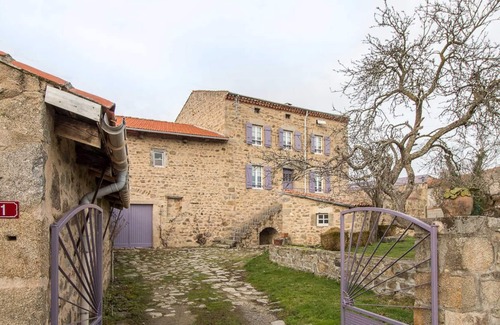Champagnat-le-Jeune Maison | Pour un Séjour Reposant !