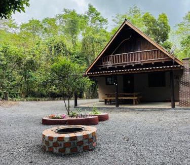 Timbe do Sul Chalet De Ski | Pousada Canto dos Passáros