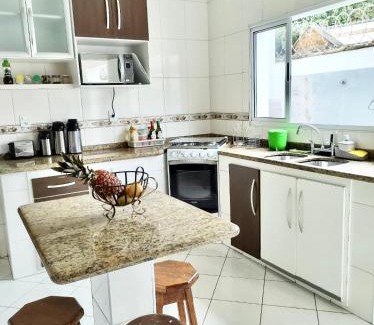 Barra da Lagoa Maison | Pousada Casa Contos de Minas