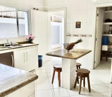 Barra da Lagoa Maison | Pousada Casa Contos de Minas