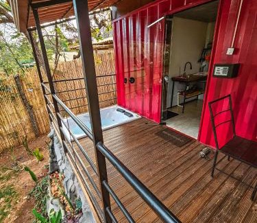 Serra do Cipo Cabine | Pousada Cipó Container Chalés Privativos com lareira - Centro da cidade