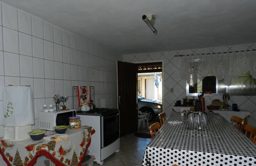 Laranjal Maison | Pousada das Rosas à deux pâtés de maisons de la plage