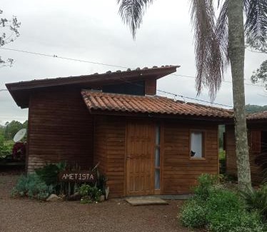 Praia Grande Chalet De Ski | Pousada Figueira do Rio do Boi