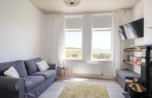 Powfoot Maison | Pow-Wow Shore Cottage