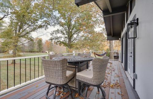 Powell Maison | Powell Home with Fire Pit - 5 Mi to Columbus Zoo!